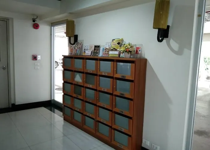 Апартаменты Baan Sukhumvit14 *