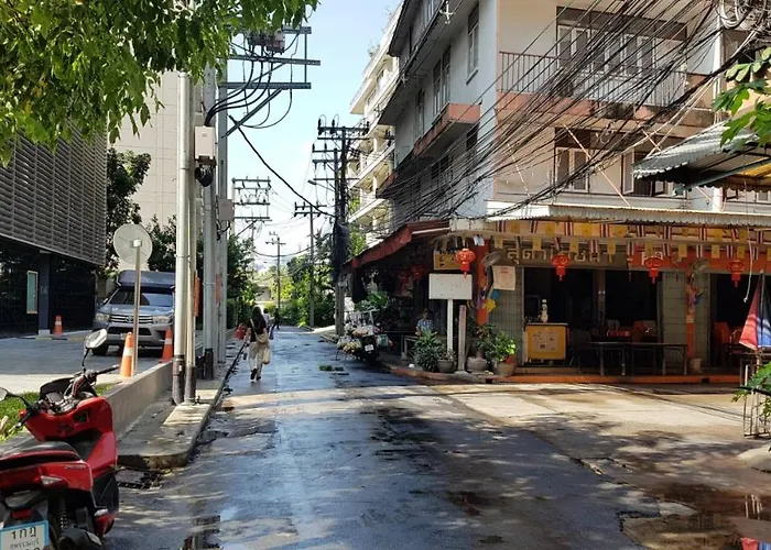 Baan Sukhumvit14 Бангкок