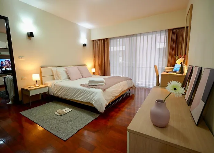 Апартаменты Baan Sukhumvit14 Бангкок