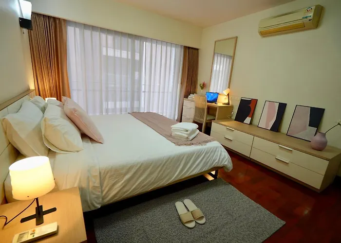 Апартаменты Baan Sukhumvit14