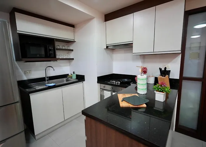 Baan Sukhumvit14 Апартаменты Бангкок